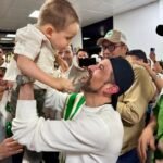 El gobernador Luis Fernando Camacho vuelve a su casa