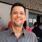 ‘Fede’ Morón hace oficial su candidatura a la Alcaldía cruceña por el partido Unidad Nacional