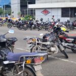 Aumentan bloqueos por la calidad de la gasolina y aíslan a Santa Cruz del resto del país