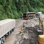 ABC suspende la circulación por la ruta nueva y antigua a Cochabamba debido a deslizamientos