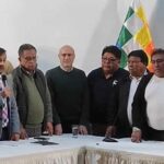 Choferes levantan paro indefinido tras llegar a un acuerdo con el Gobierno