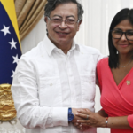 Delcy Rodríguez recibe a Gustavo Petro en su primera visita a Venezuela tras la captura de Maduro