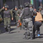 Policía reporta ocho aprehendidos por los enfrentamientos en La Paz
