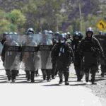 Policía y FFAA continúan con los operativos de desbloqueo en La Paz