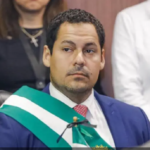 Ordenan aprehensión del expresidente de la ALD por violencia familiar