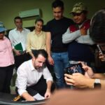 San Julián: Autoridades firman acuerdo con parte de los movilizados, pero bloqueo se mantiene