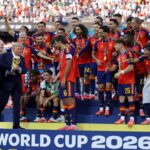 España vence por el mínimo a Argentina y recibe el título de bicampeón de la Copa del Mundo