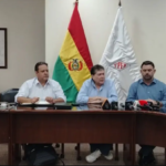 Falta de diésel: municipios cruceños suscriben convenio de cinco puntos con YPFB