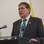 Ministro de Hidrocarburos se salva de la censura en la ALP