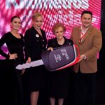 Toyosa convierte la movilidad en solidaridad junto a Davosan, donando un Toyota Raize