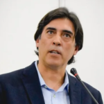 Ministerio de Obras Públicas propone convertir buses diésel a GNV para contener el alza de pasajes