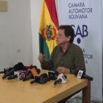 Cámara Automotor Boliviana denuncia trabas al sector y pide al Gobierno frenar el ingreso de autos ilegales