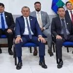 Armando Urioste posesiona a los nueve fiscales departamentales